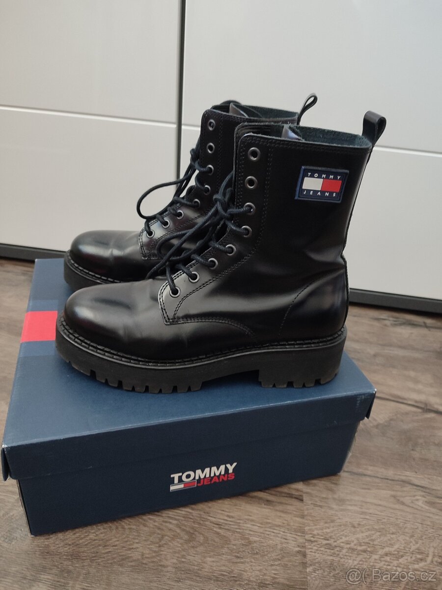 Kotníkové boty Tommy Hilfiger velikost 39