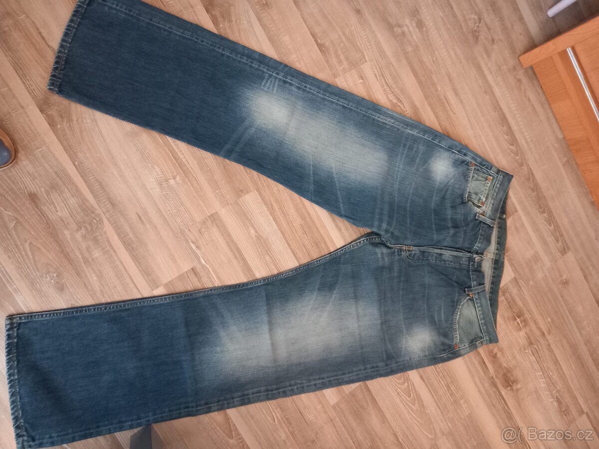 Jeans pánské levis