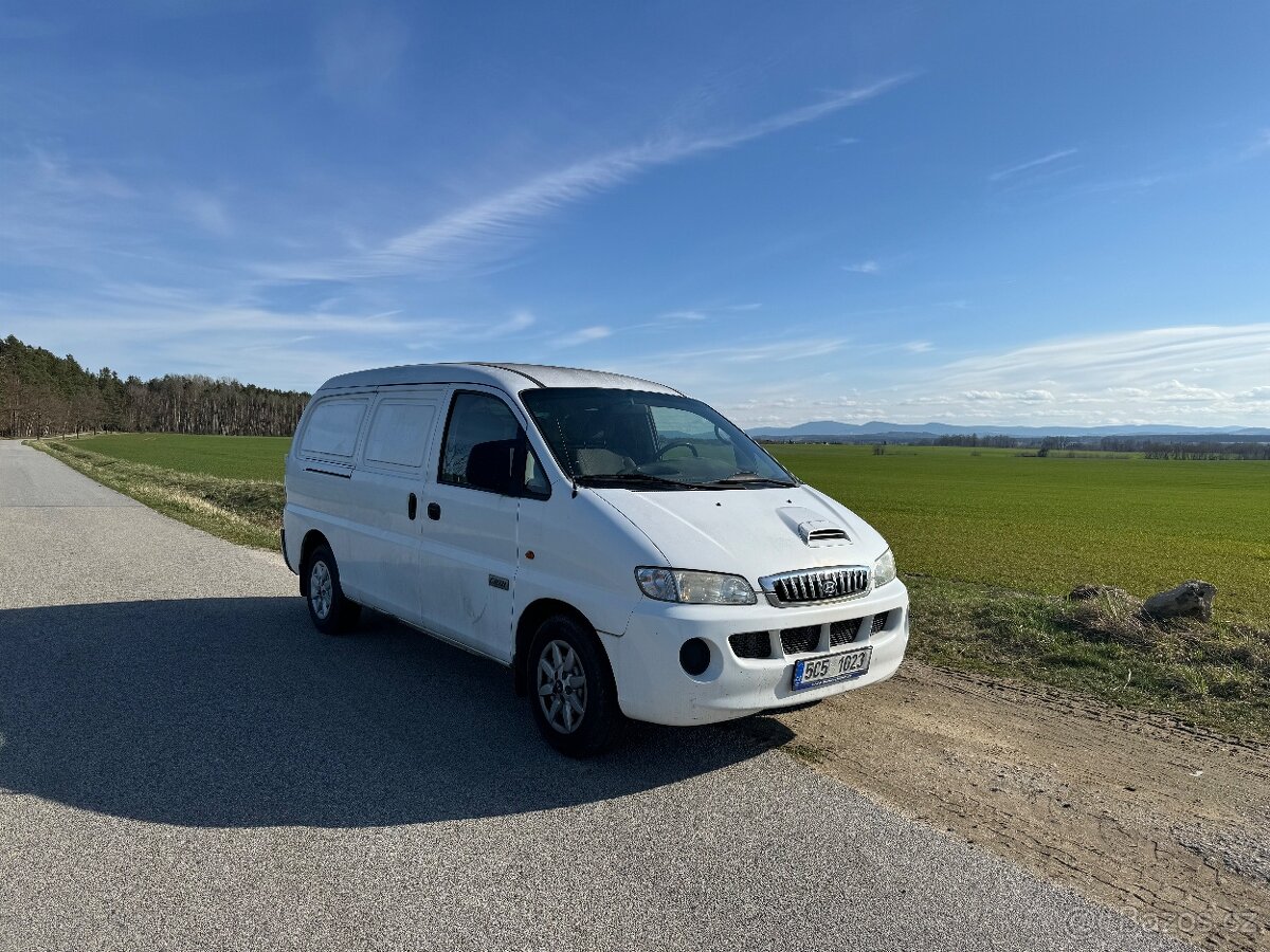 Hyundai H1 , 2007 ,2.5tdi 103kw, 1majitel, 145tis km ,3mista