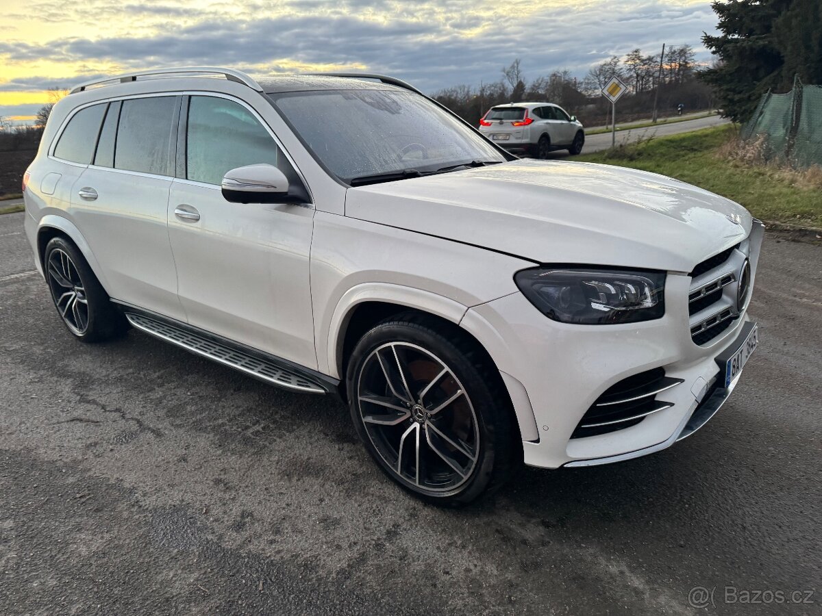 Mercedes Benz GLS 580 mHEV V8 360kw rv:2021/7 hav.Leví bok