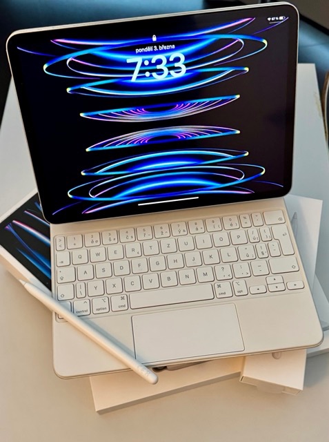 Apple iPad Pro 11"