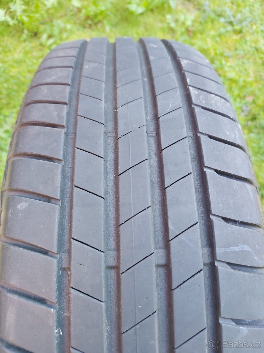 Letní pneu 195/65 R15