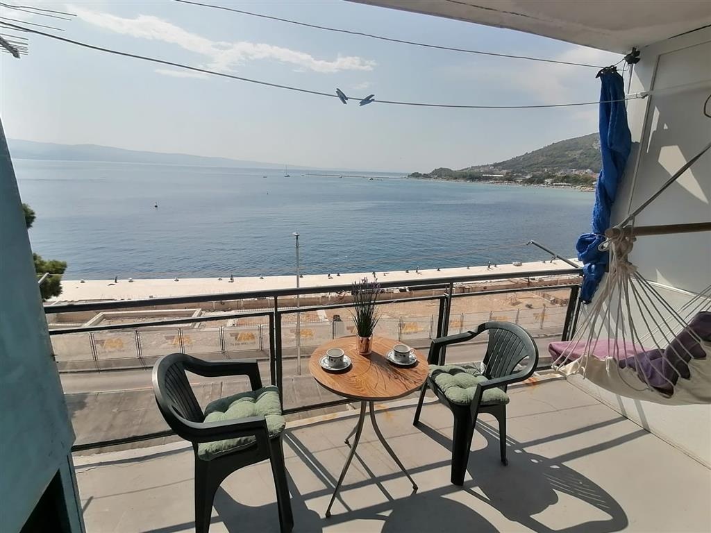 ☀Omiš(HR)-Kompletne zariadený 3 izbový apartmán, 20m od mora