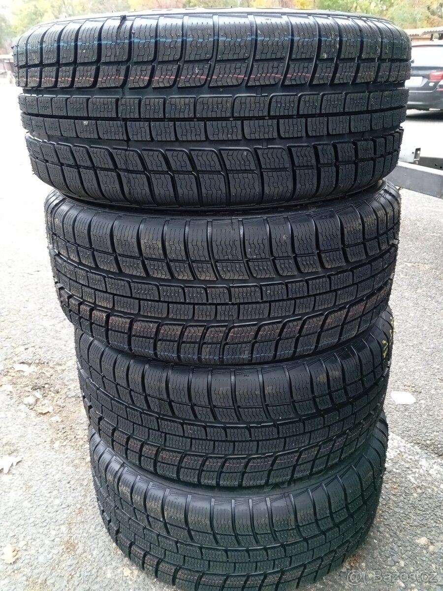 Zimní 225/45R17