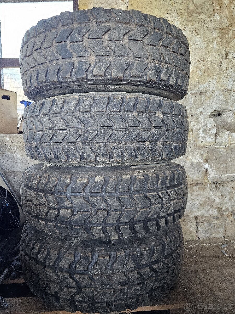 37x12.5 r16,5 humvee pneu sada nebo jednotlivě
