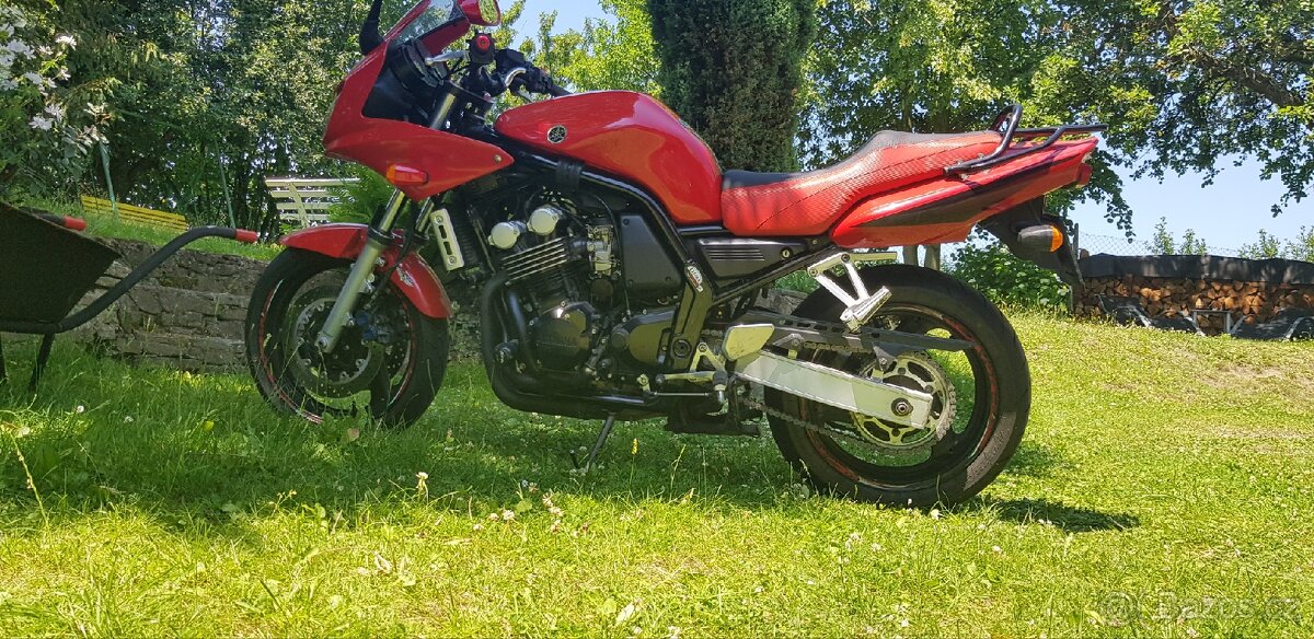 Yamaha fzs 600 fazer