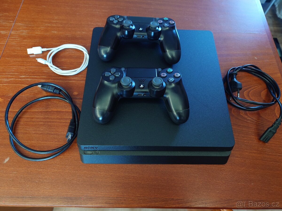 PS4 Slim 500 GB + 2x ovladač