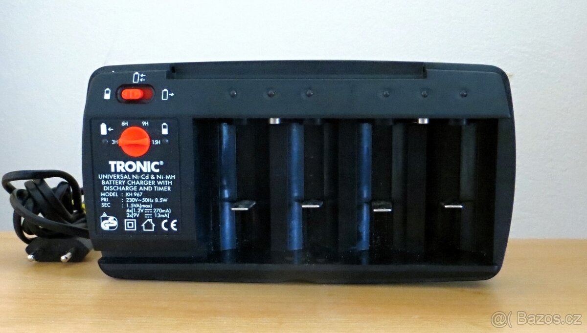 Nabíječka baterií Tronic KH 967