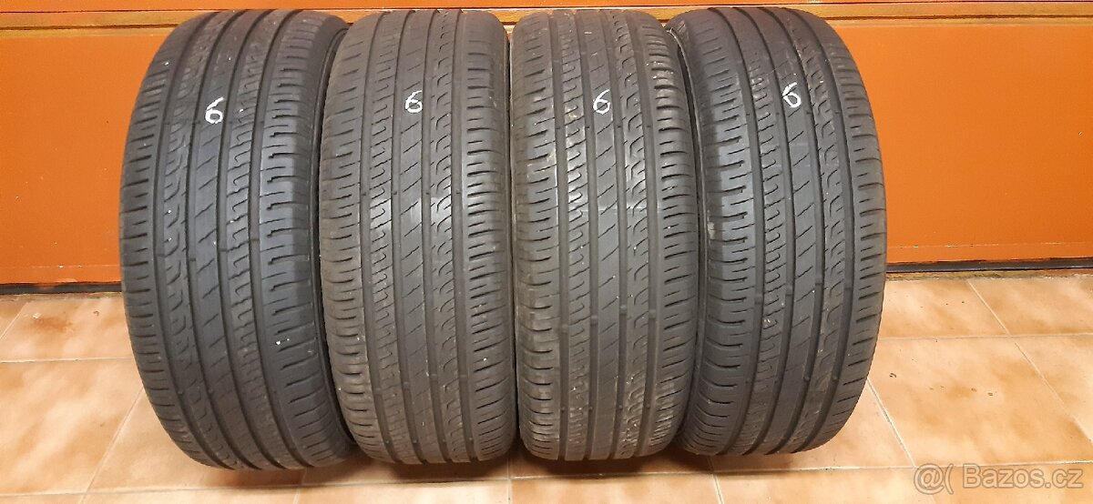 Letní pneu Barum Bravuris5 205/55R16