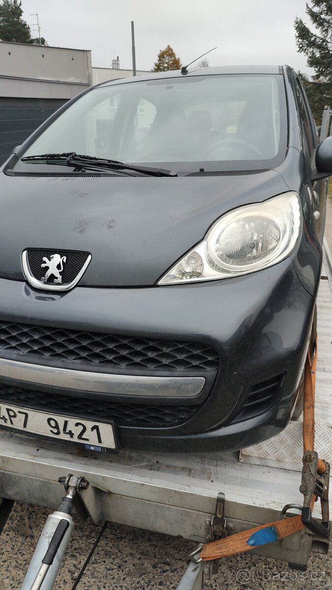 Peugeot 107 .2011