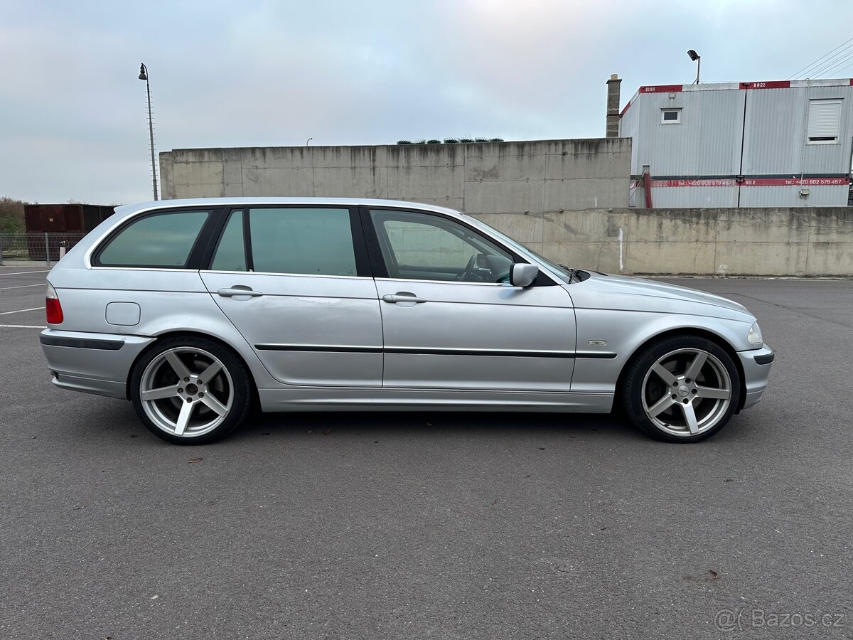 BMW e46 330i