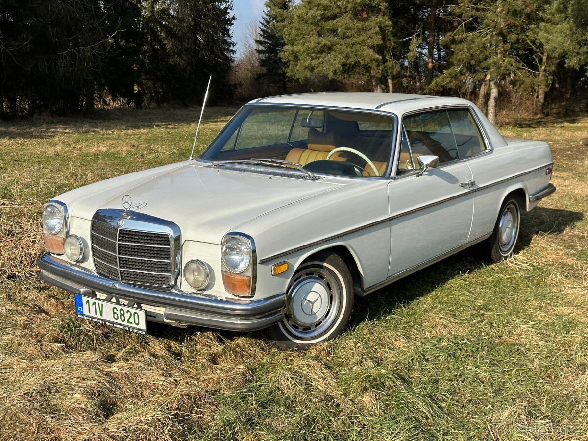 Mercedes-Benz 250C W114 KUPÉ rok 1971