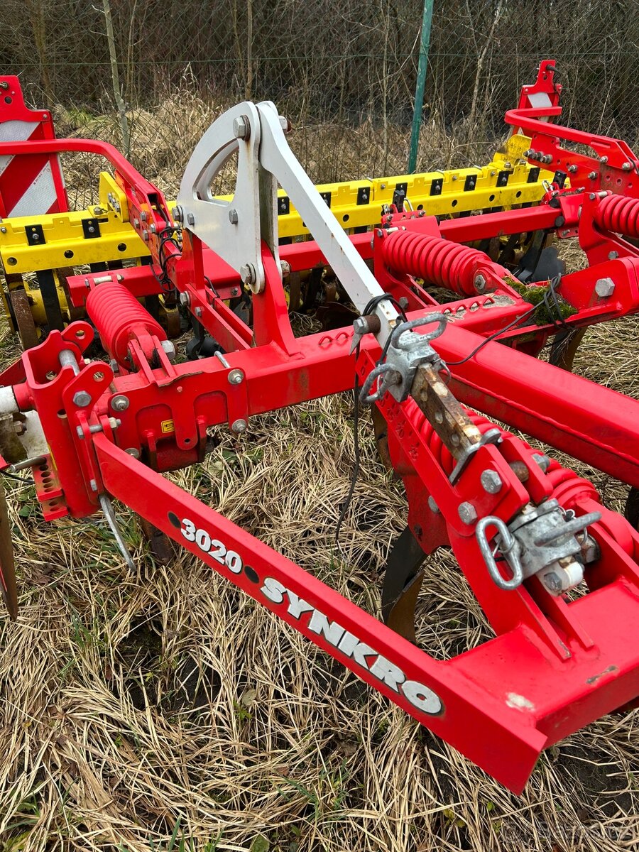 radličkový podmítač Pottinger Synkro 3020