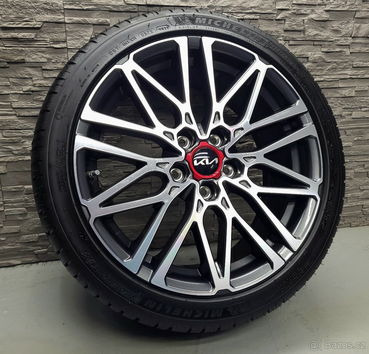 18" Originál Kia PROCEED GT 5x114,3 NOVÁ LETNÍ SADA