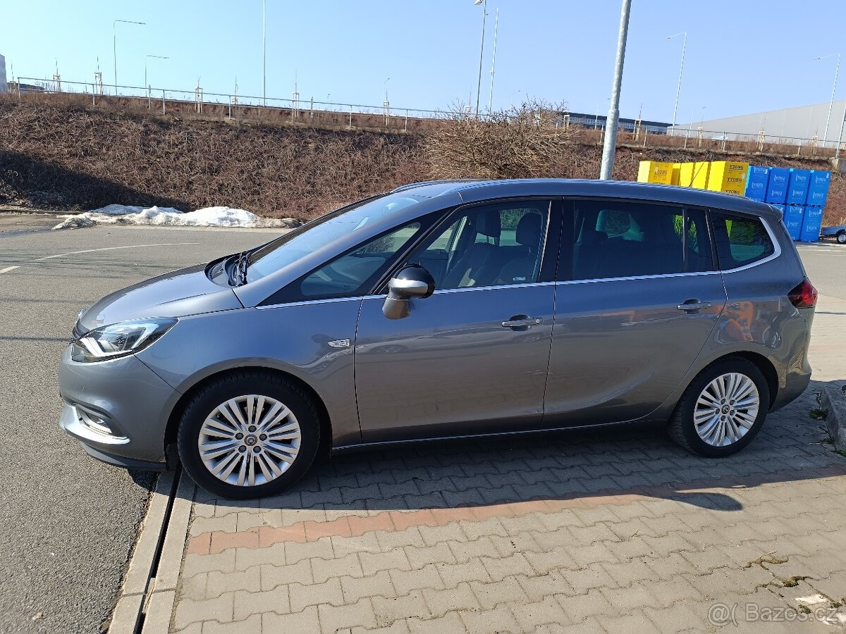 Opel Zafira 1.4 turbo 7místné