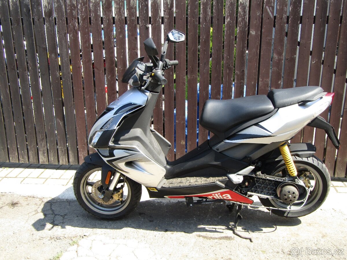 aprilia sr 50