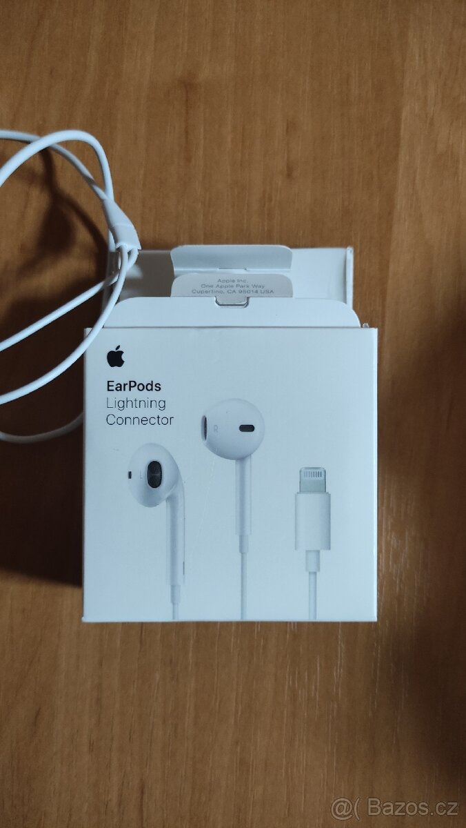 Apple EarPods s konektorem Lightning