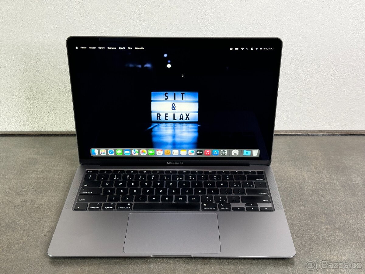 MacBook Air 13" 2020 i5 / 8GB / 256GB / SG