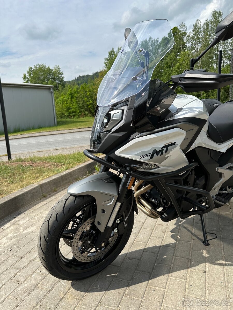 CF MOTO 700MT Premium (možnost A2)