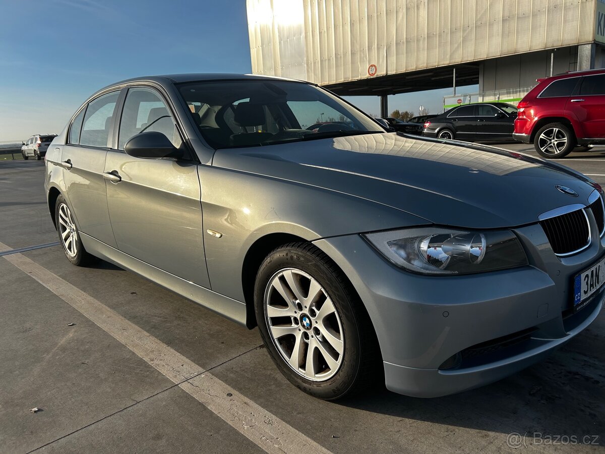 BMW 320i 2006 e90