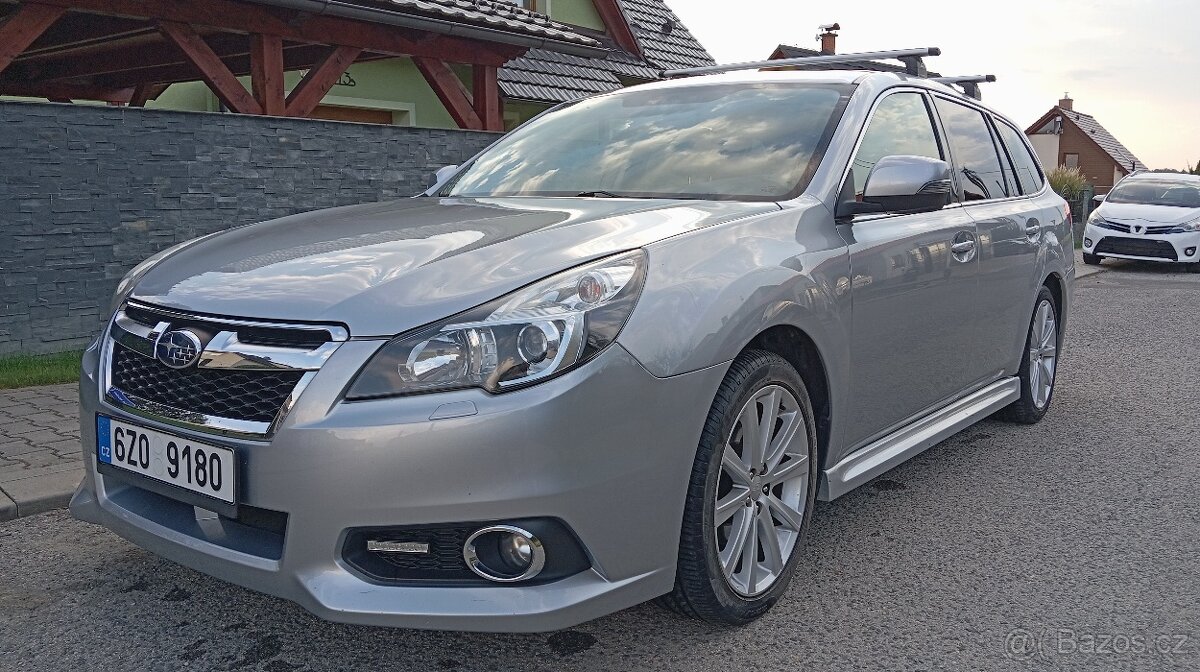 Subaru Legacy 2.5 benzín