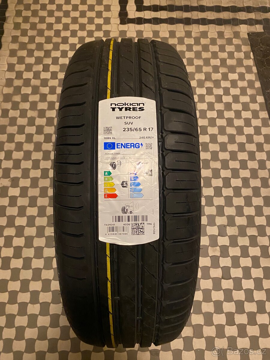 NOKIAN Wetproof SUV 235/65 r17