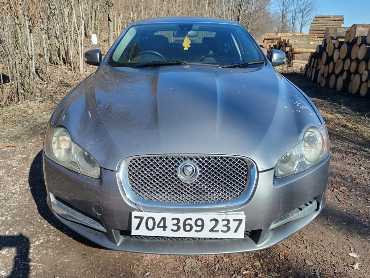 // Jaguar XF 2.7D - 276DT//DÍLY