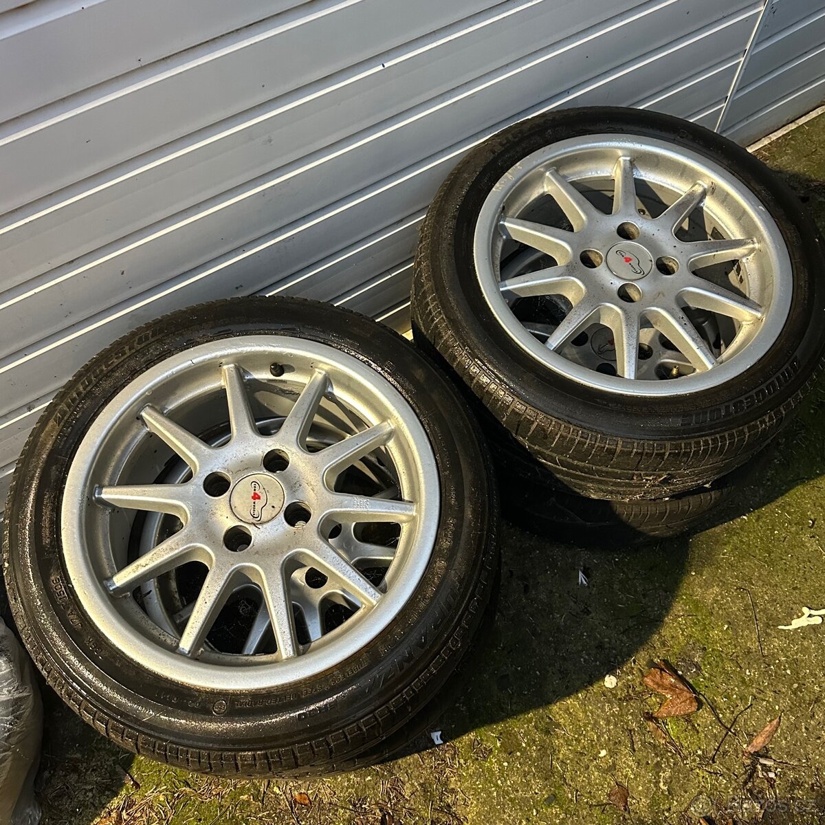 Alu kola 4x100 r15 včetně pneu 195/50/15