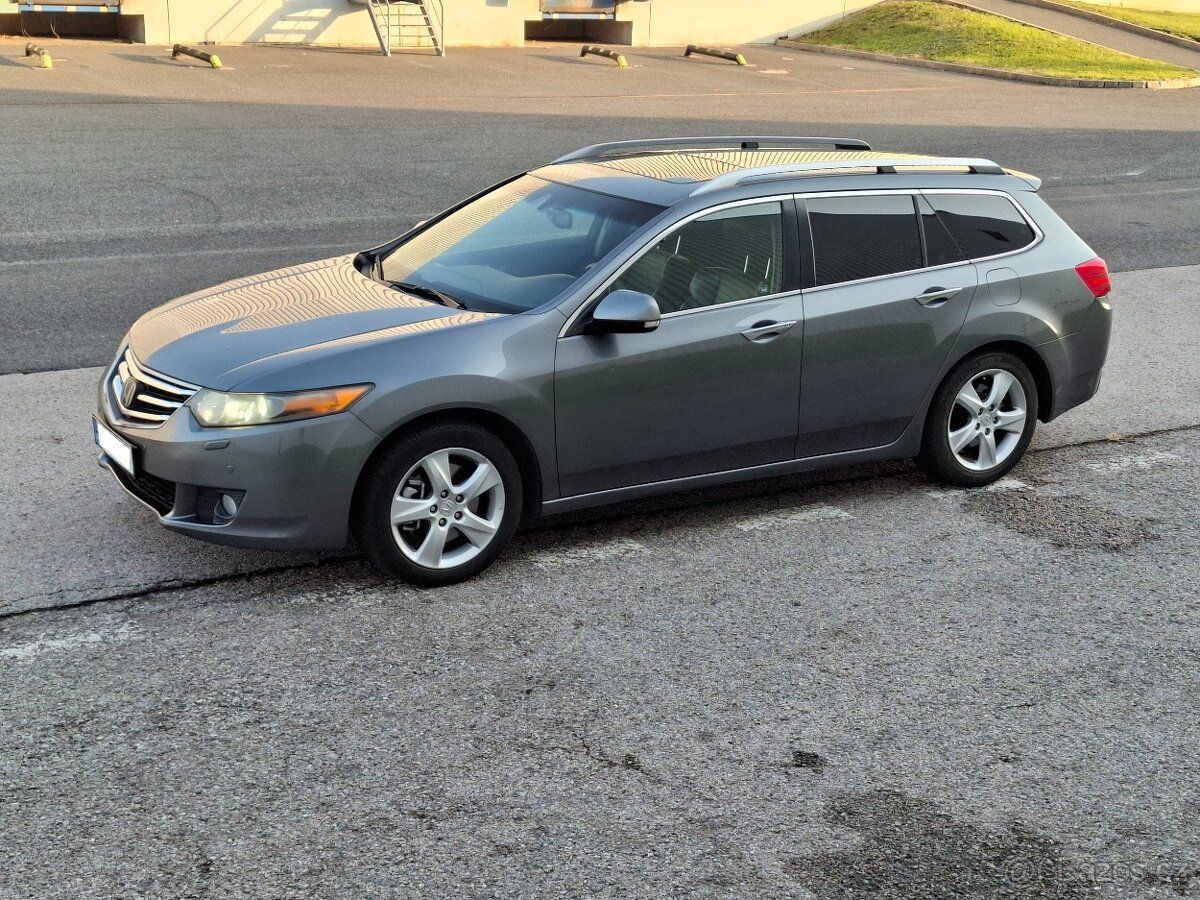 Honda Accord Tourer 8G (VIII, CW) 2,4 benzín automat Top exe