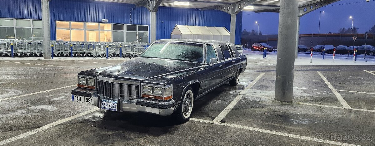 Cadillac Brougham 5.0