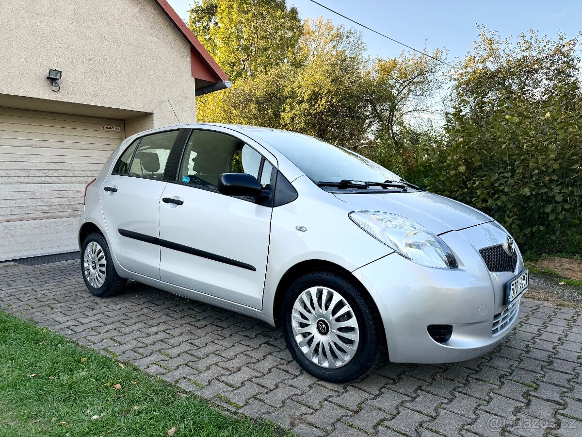 Toyota Yaris 1.3i 64kW, ČR, 12/2007, 2.maj. 154tkm.