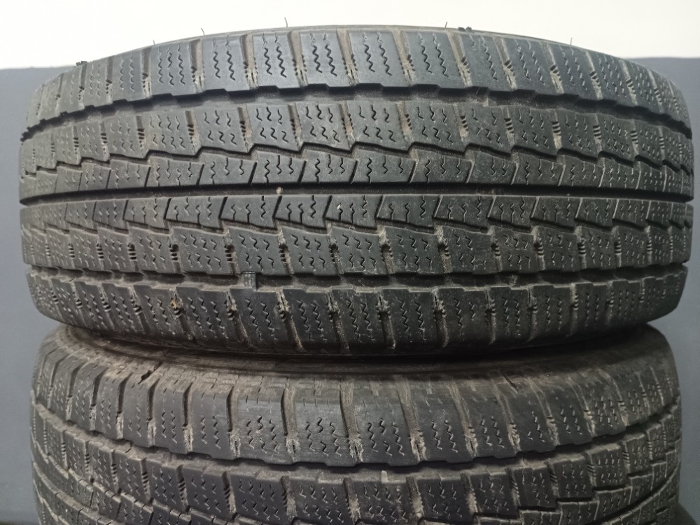 215/65 R16C HANKOOK (3718)