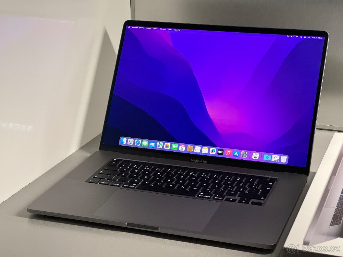 MacBook Pro 16'' / 6jádr. i7 / 16GB RAM / 512 SSD / TouchBar