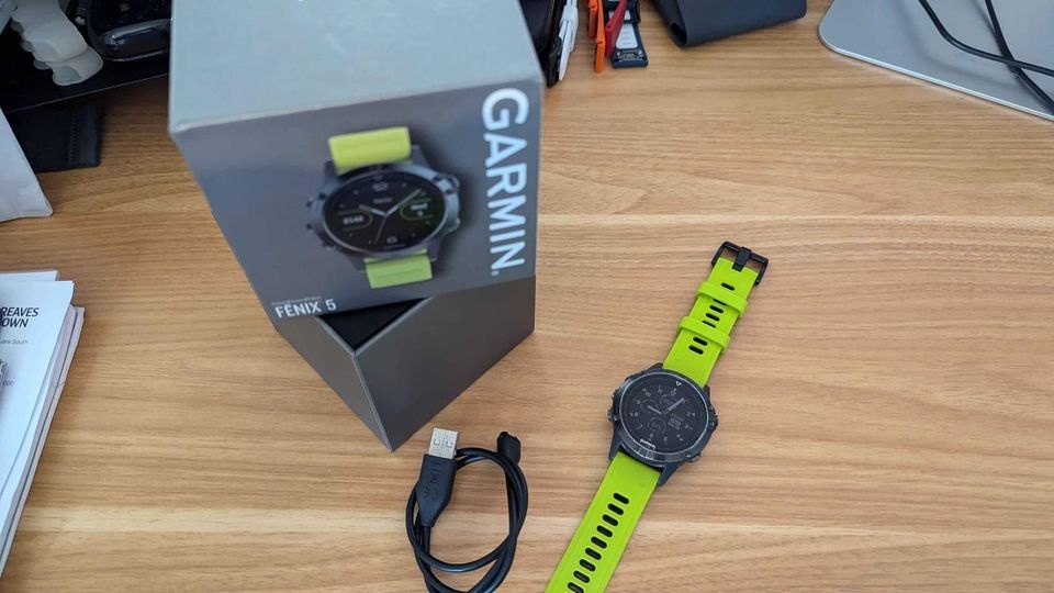 Garmin  Fenix 5