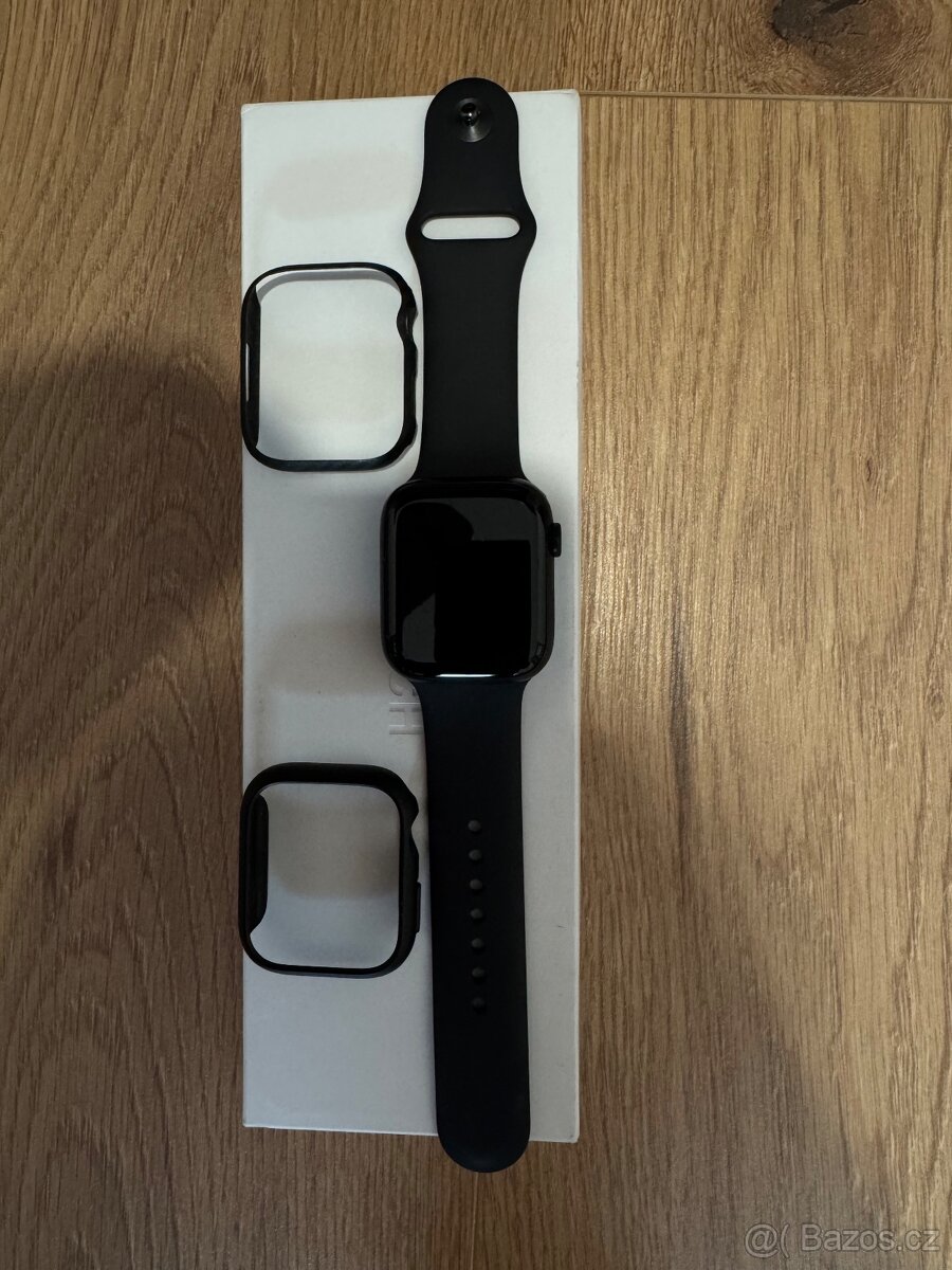 Apple Watch Series 9 45mm Temně inkoustový hliník