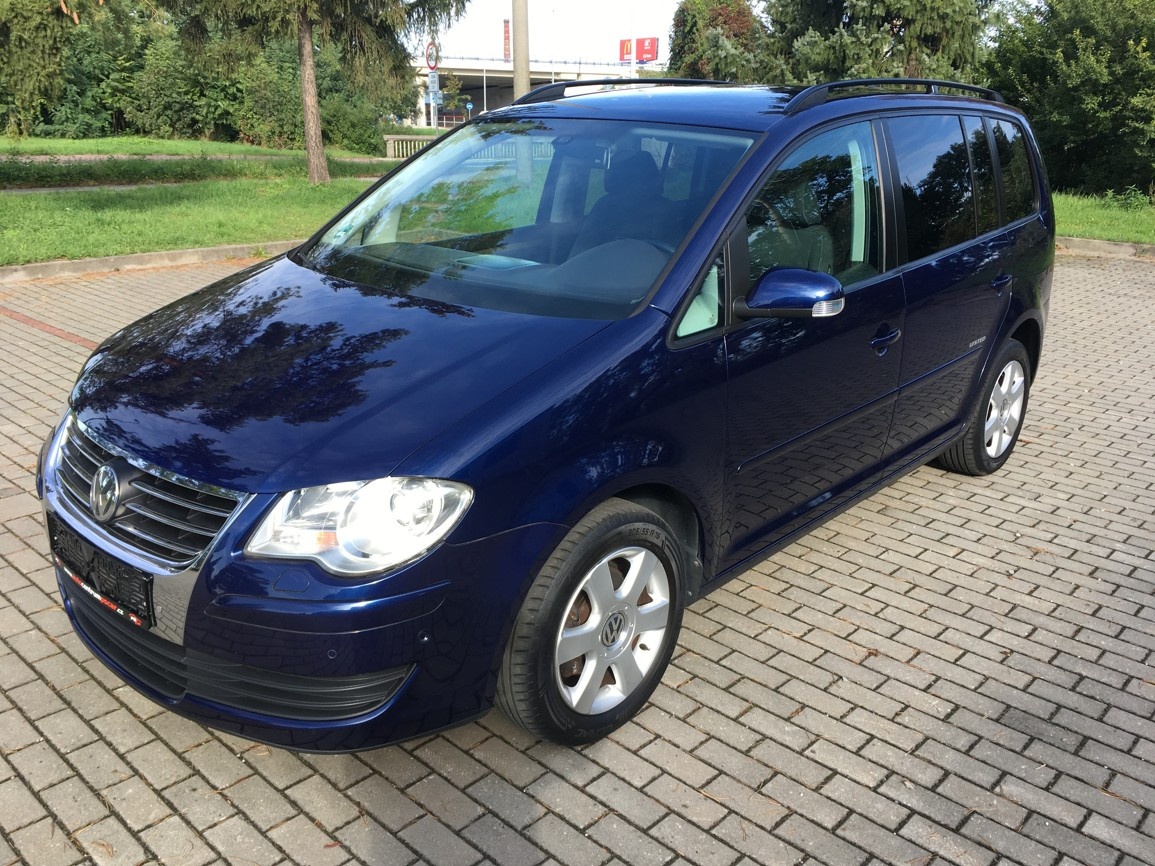 Volkswagen Touran 1.4tsi 103KW, vyhř. sedačky, klimatizace