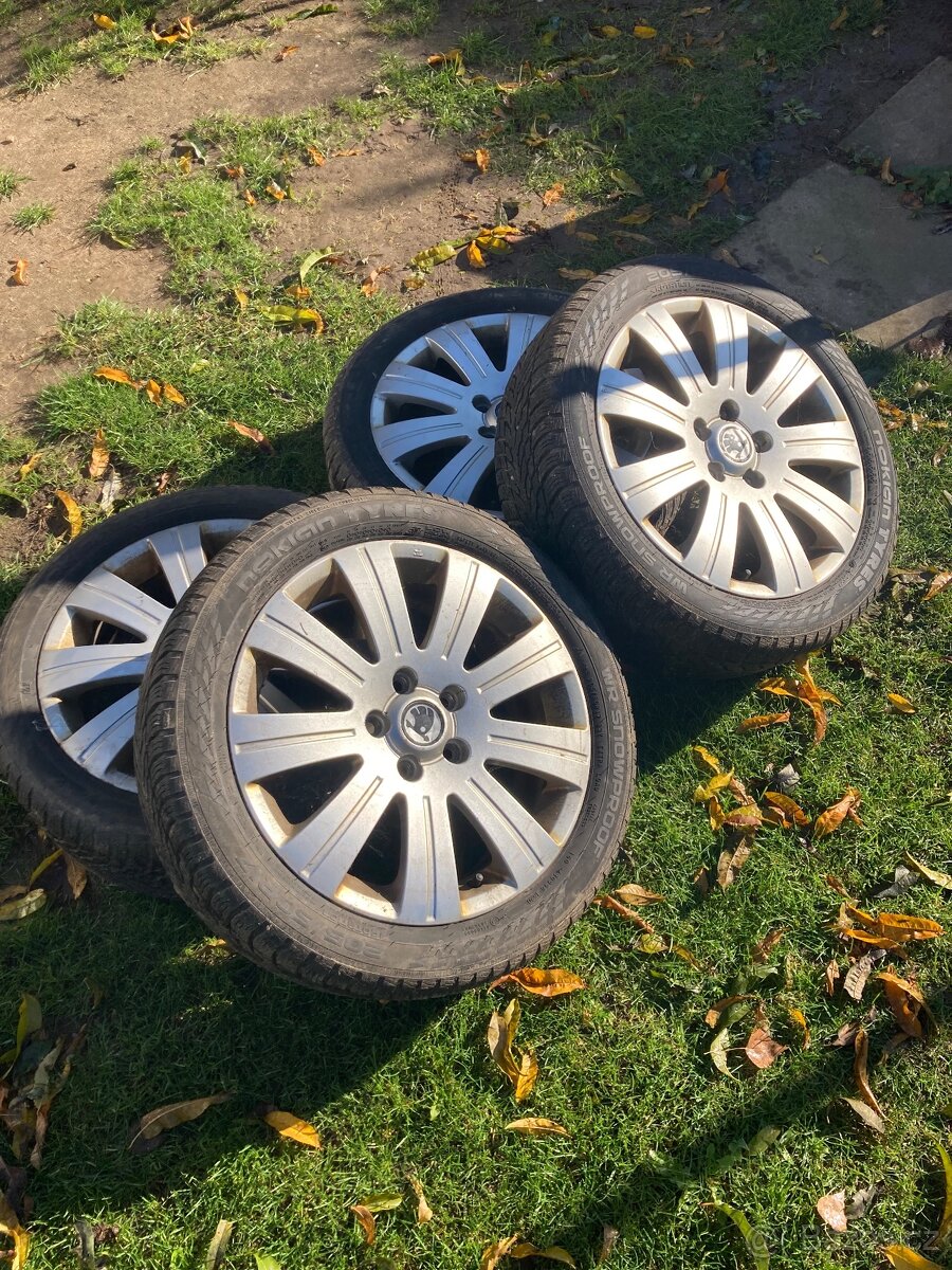 Originální zimní alu sada Škoda 5x112, R17, Superb