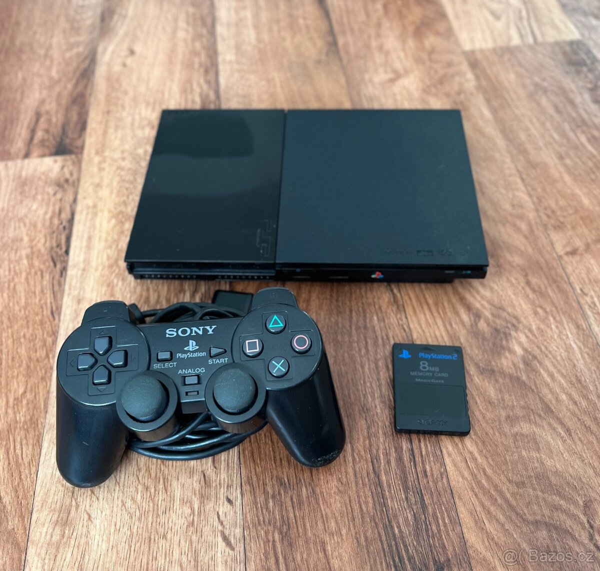 Sony Playstation 2 Slim (SCPH-90004) + ovladač