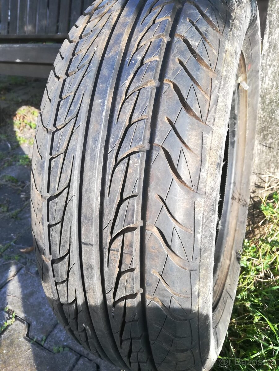 Letní pneu Nankang 195/65 R15 91H