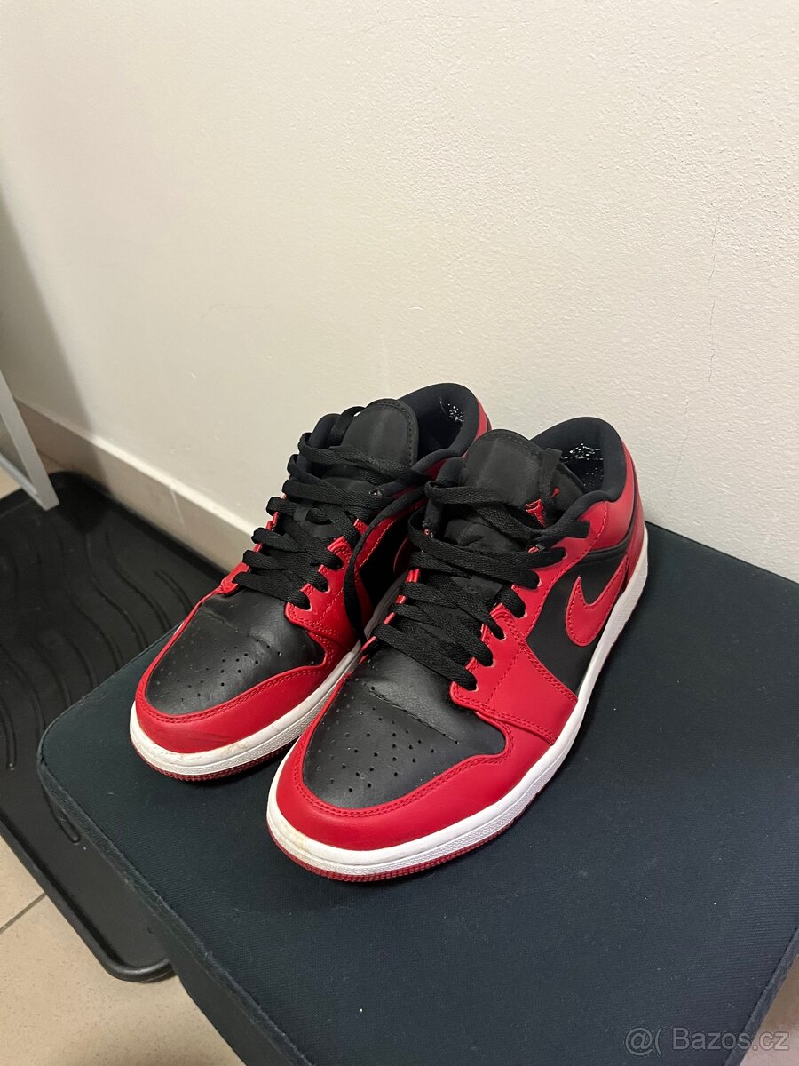 Air Jordan 1 Low, vel. 42