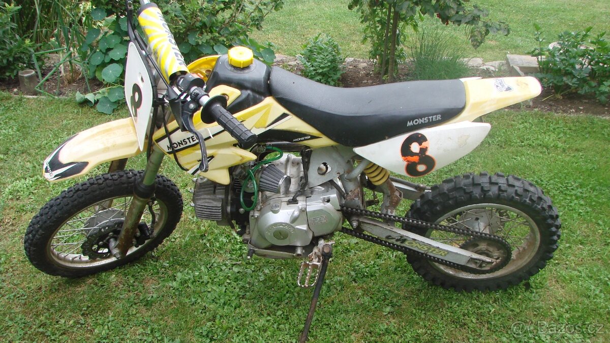 Motorka 125 (Čína) pojízdá