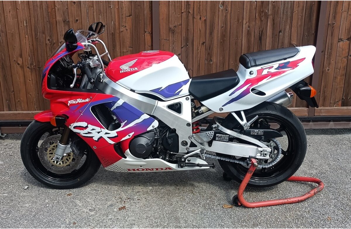 Honda CBR 900 RR FireBlade