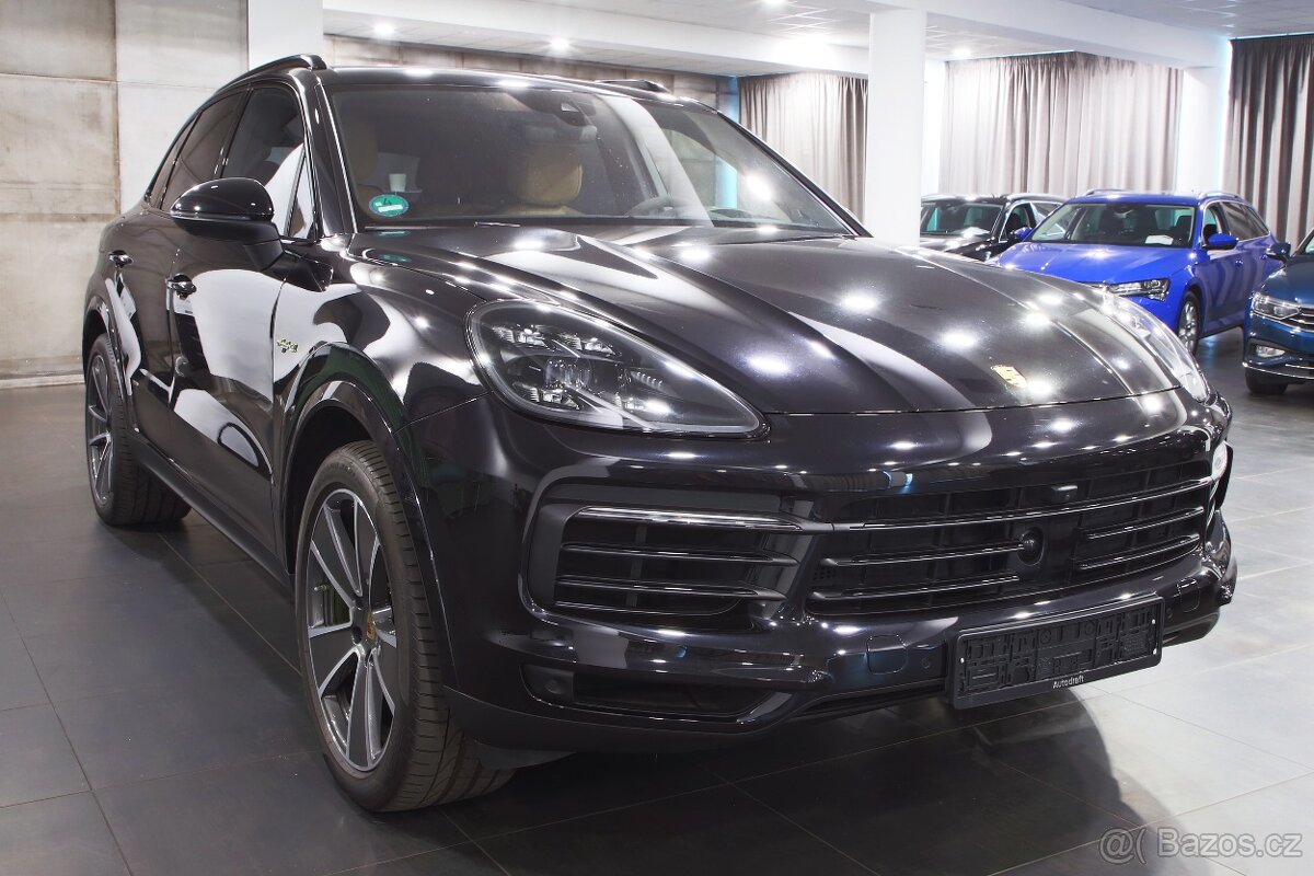 Porsche Cayenne III 3.0 V6 4x4 e-Hybrid 250kW / Matrix LED