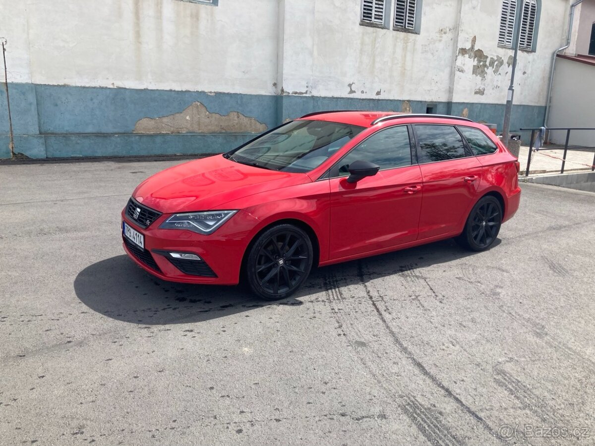 Seat Leon FR Sportstourer , první majitel, servisní kniha