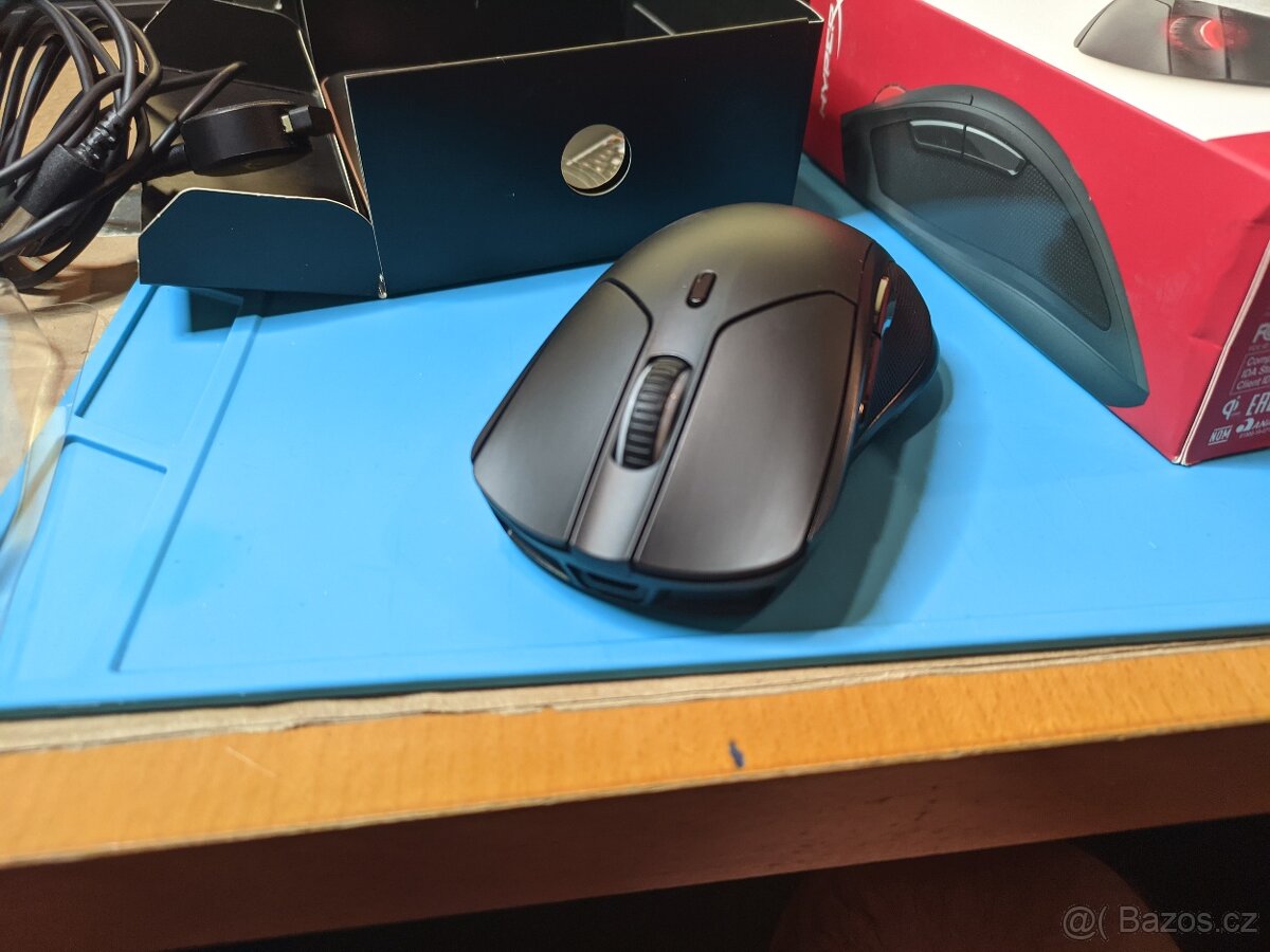 HyperX Pulsefire Dart myš