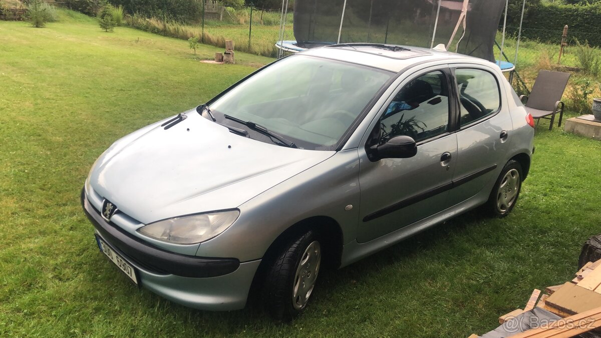 Peugeot 206 1,9 D , na dily