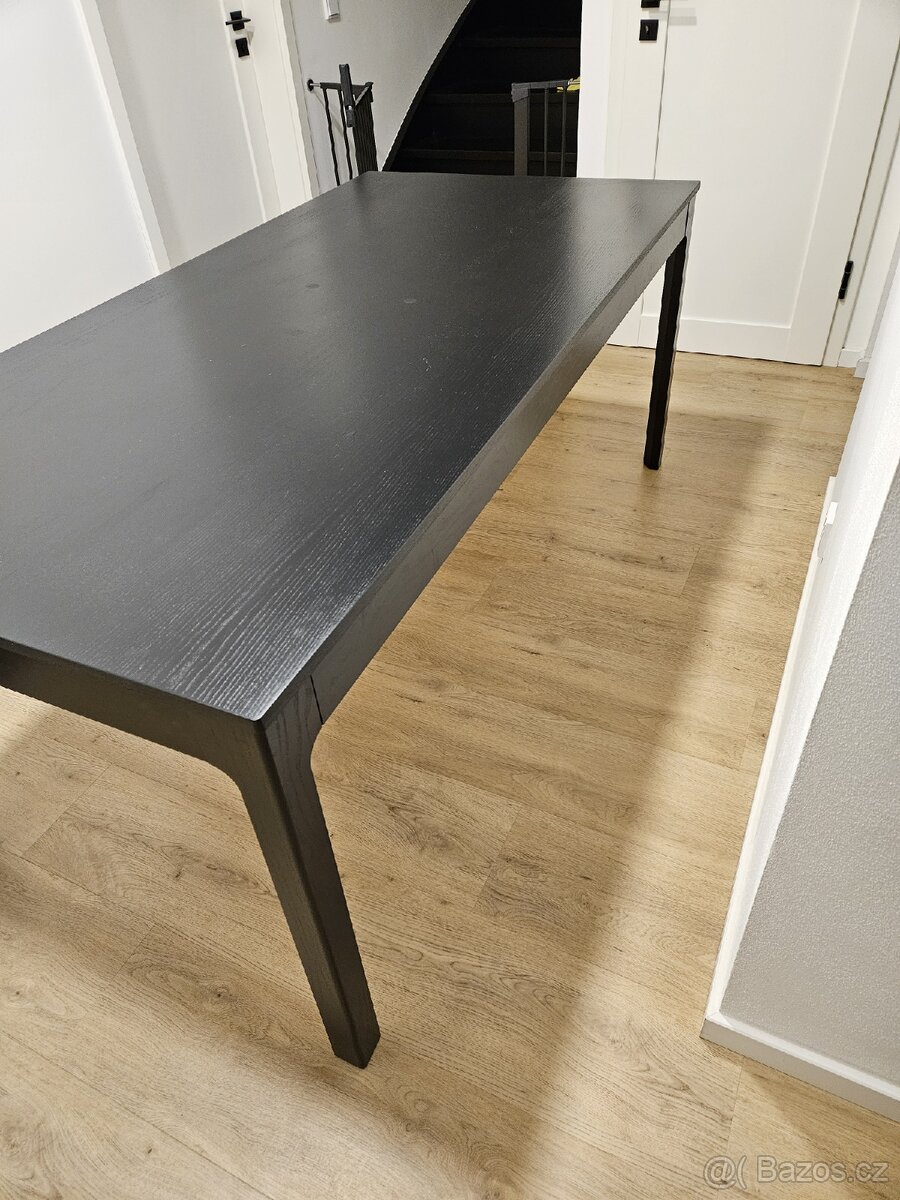 Rozkládací stůl IKEA EKEDALEN,černá barva, 180/240x90 cm