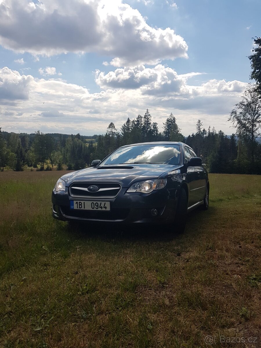 Subaru  Legacy 2,5i