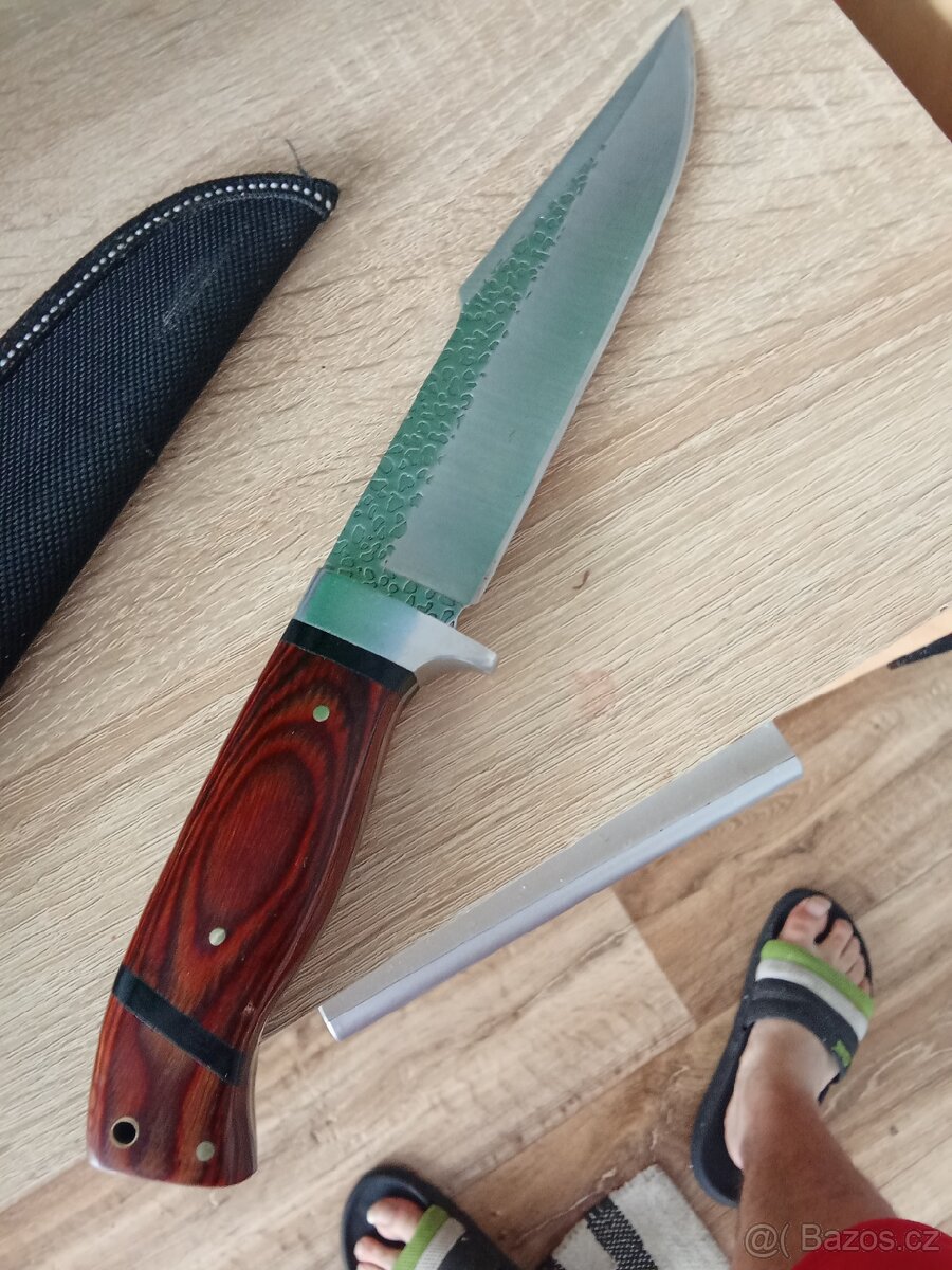 Nůž lovecký