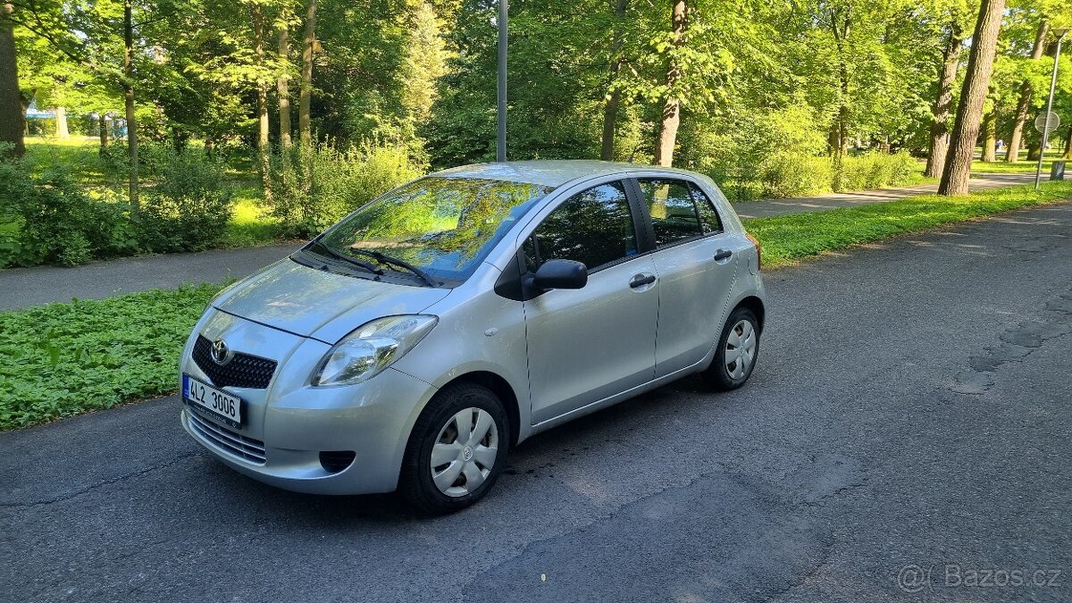 TOYOTA YARIS 1.0 VVT-I KLIMA